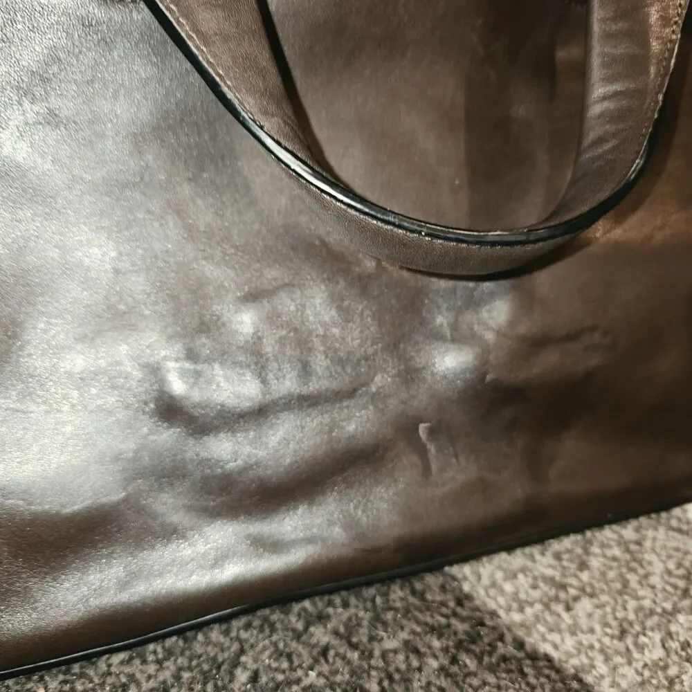 Tumi flaw front